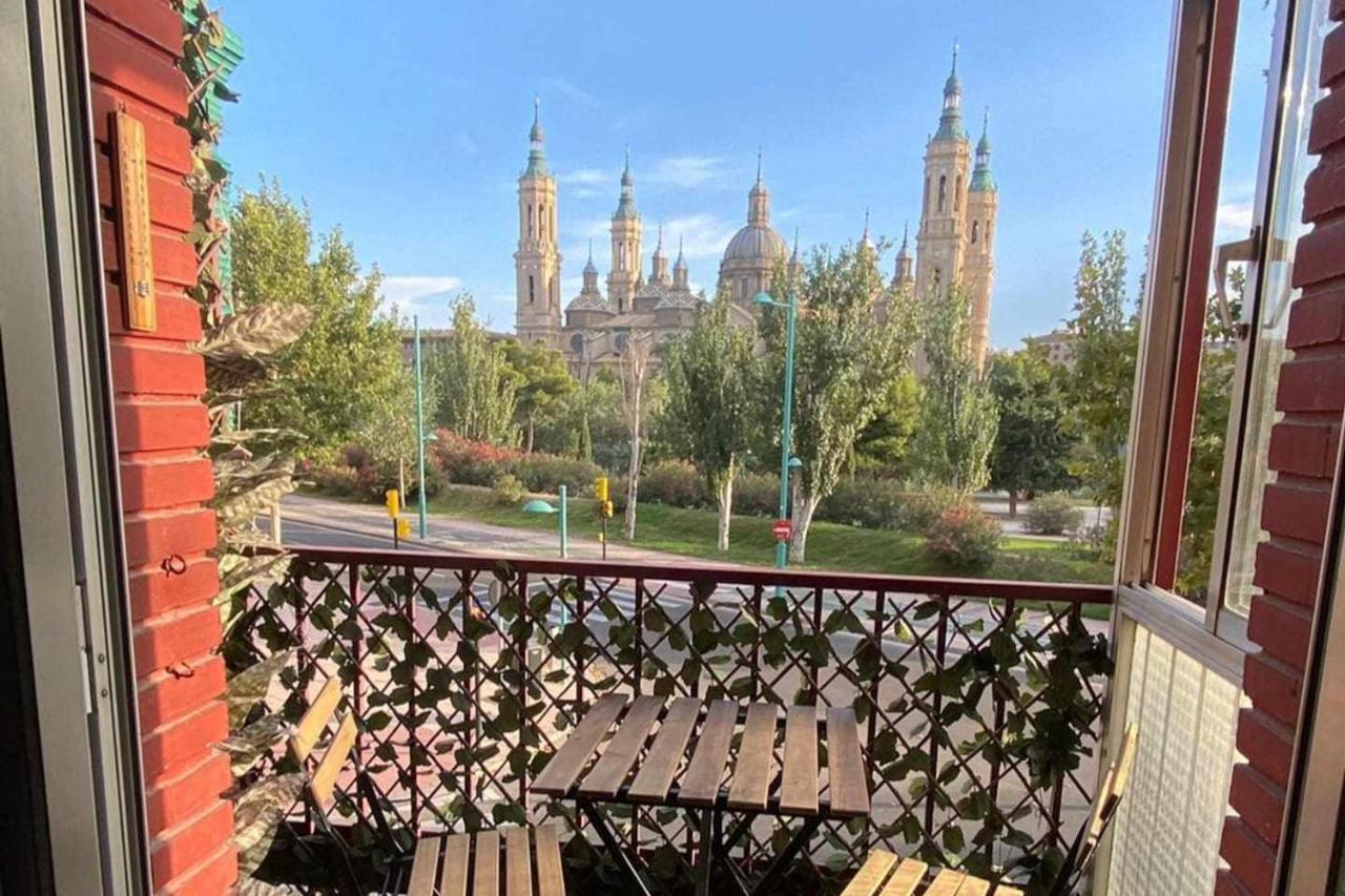 Front Views To El Pilar Comotucasa Zaragoza Exterior foto
